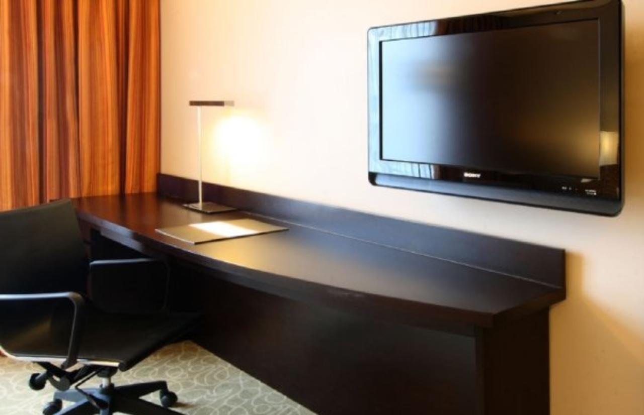 The Bellevue Hotel - Multiple Use Hotel Muntinlupa City Buitenkant foto