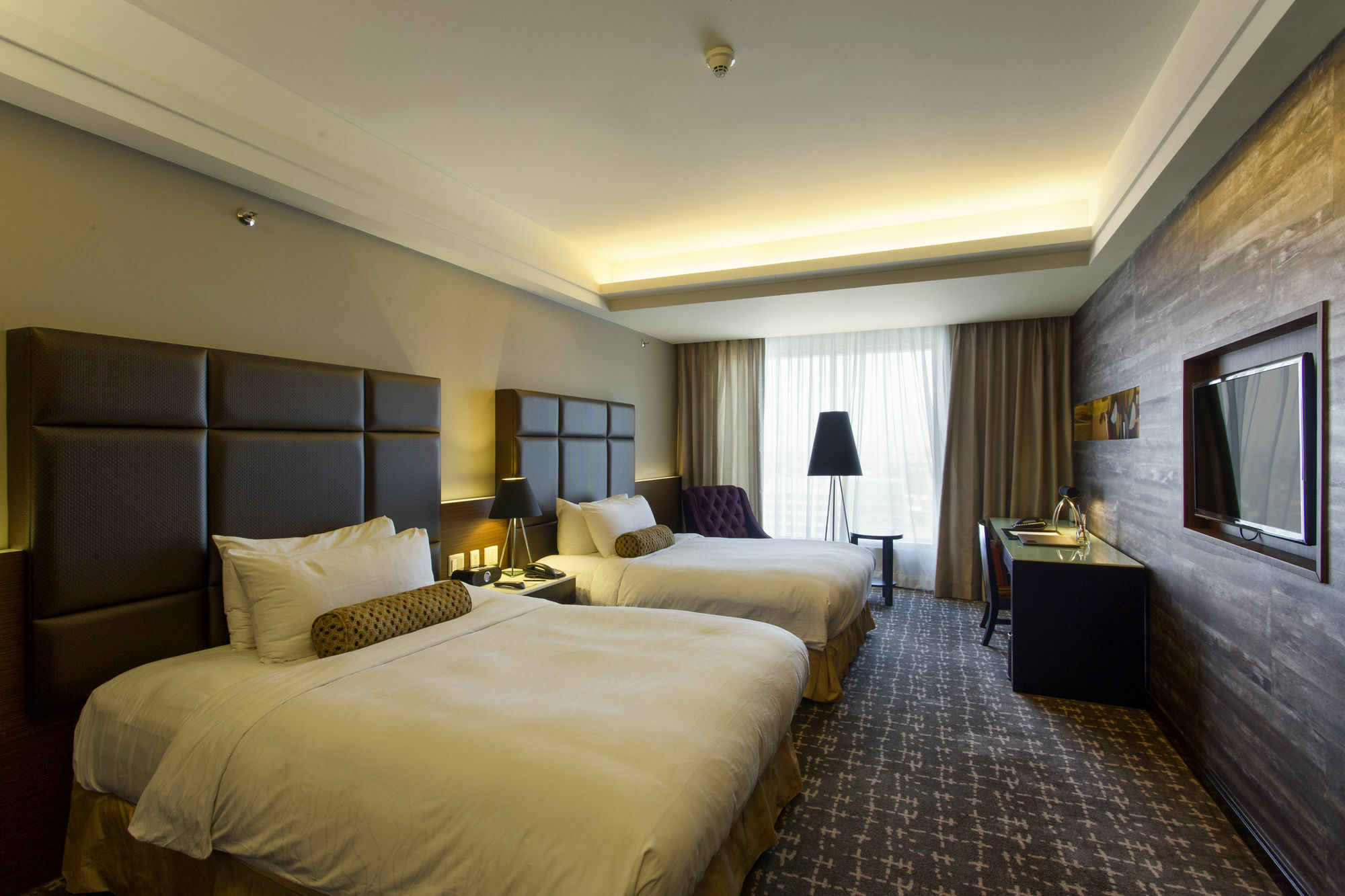 The Bellevue Hotel - Multiple Use Hotel Muntinlupa City Buitenkant foto