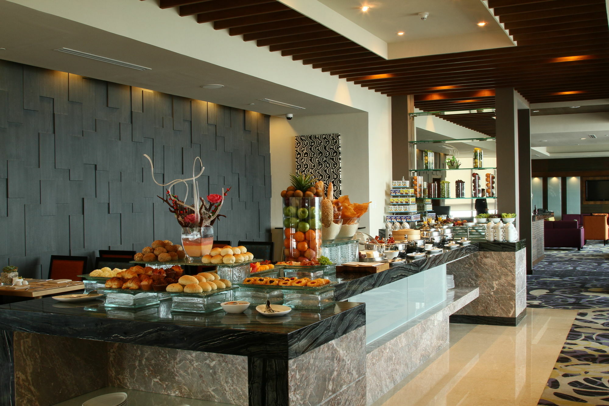The Bellevue Hotel - Multiple Use Hotel Muntinlupa City Buitenkant foto